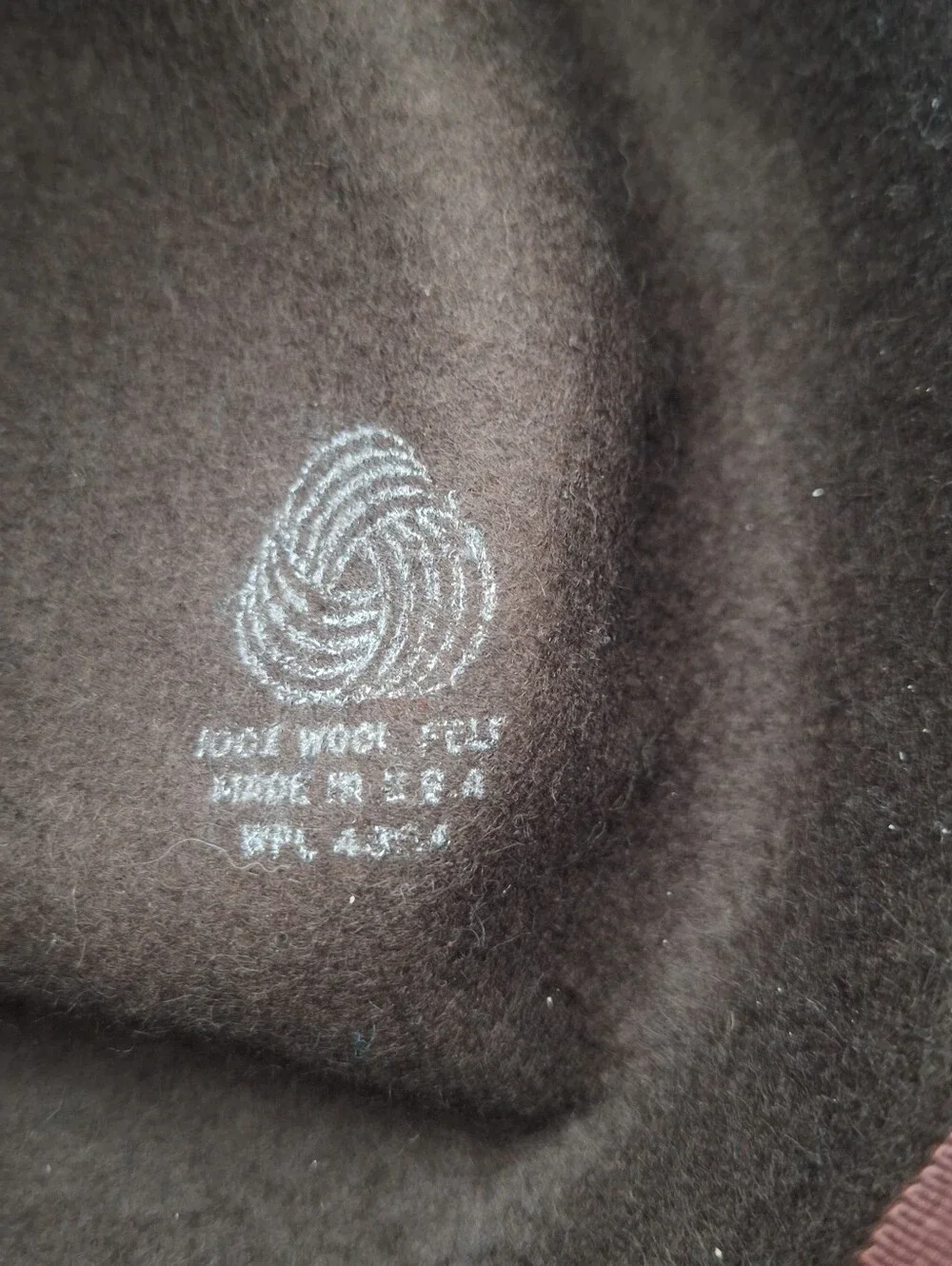 Betmar brown wool hat NWT